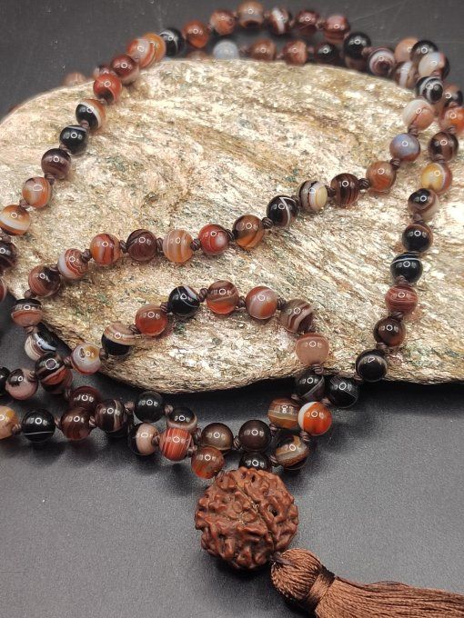 Mala en Agate Rubané Rouge & Noire – Dédié à la Déesse Kali